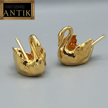 Ein Paar Vintage Gold Porzellan Schwäne Salz und Pfeffer aus  Limoges France.