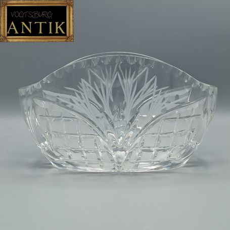 Eine mit Blumenmustern verzierte Bonbonschale, Glas, UdSSR, 1970-1990