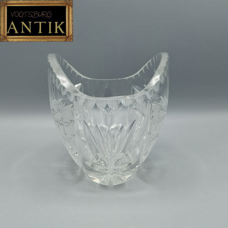 Eine mit Blumenmustern verzierte Bonbonschale, Glas, UdSSR, 1970-1990