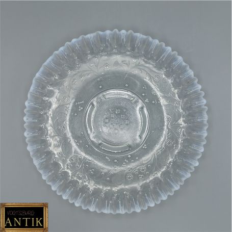 Antiker Opalglas Teller, Platte 1915, weiß, transparent antike Pressglas von Fenne Glashütte